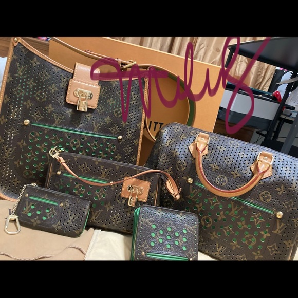 💯 Authentic Louis Vuitton perforated green SET - Picture 3 of 5